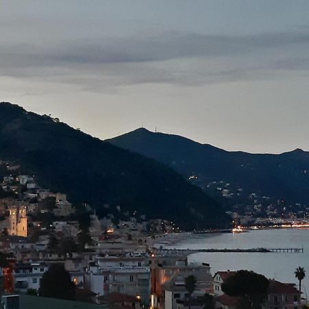 Spectacular Sea View - 3 Minutes Walk From The Sea Villa Laigueglia Buitenkant foto