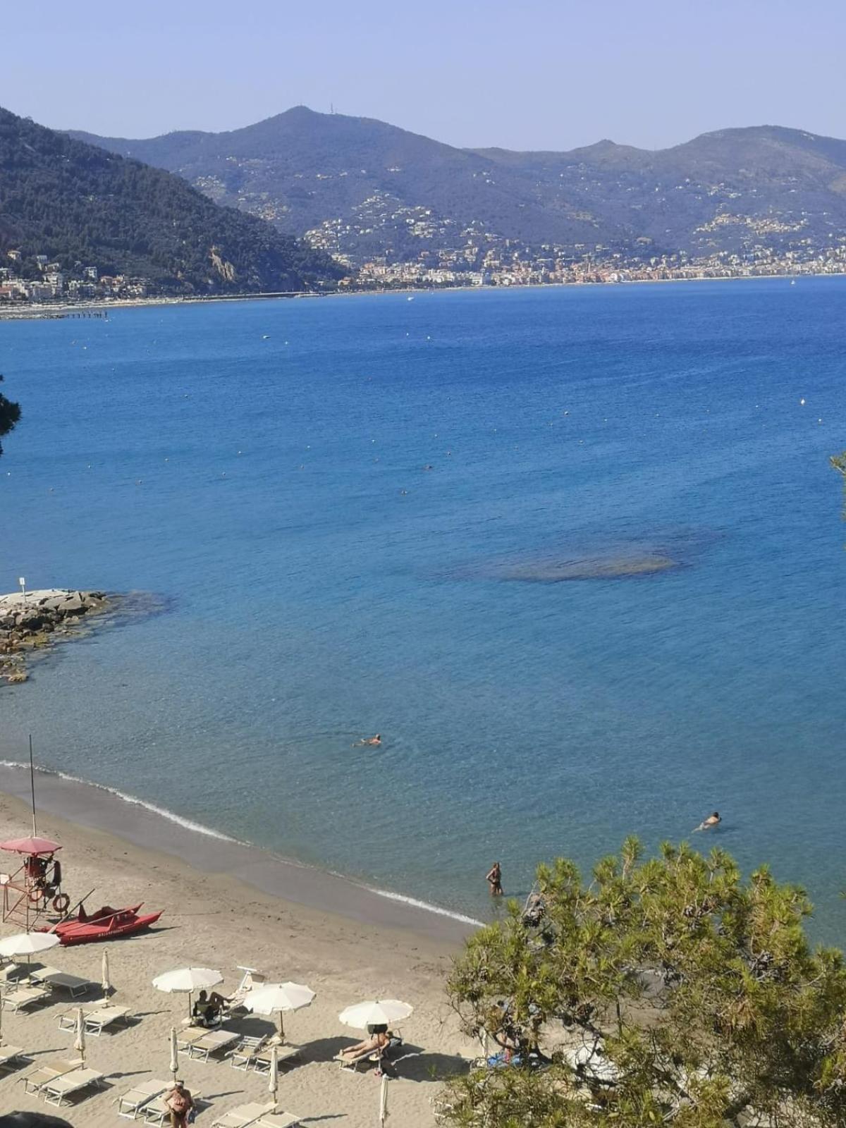 Spectacular Sea View - 3 Minutes Walk From The Sea Villa Laigueglia Buitenkant foto